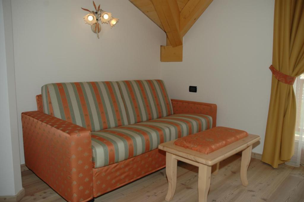 קומזדורה Residence Garni Il Giglio חדר תמונה
