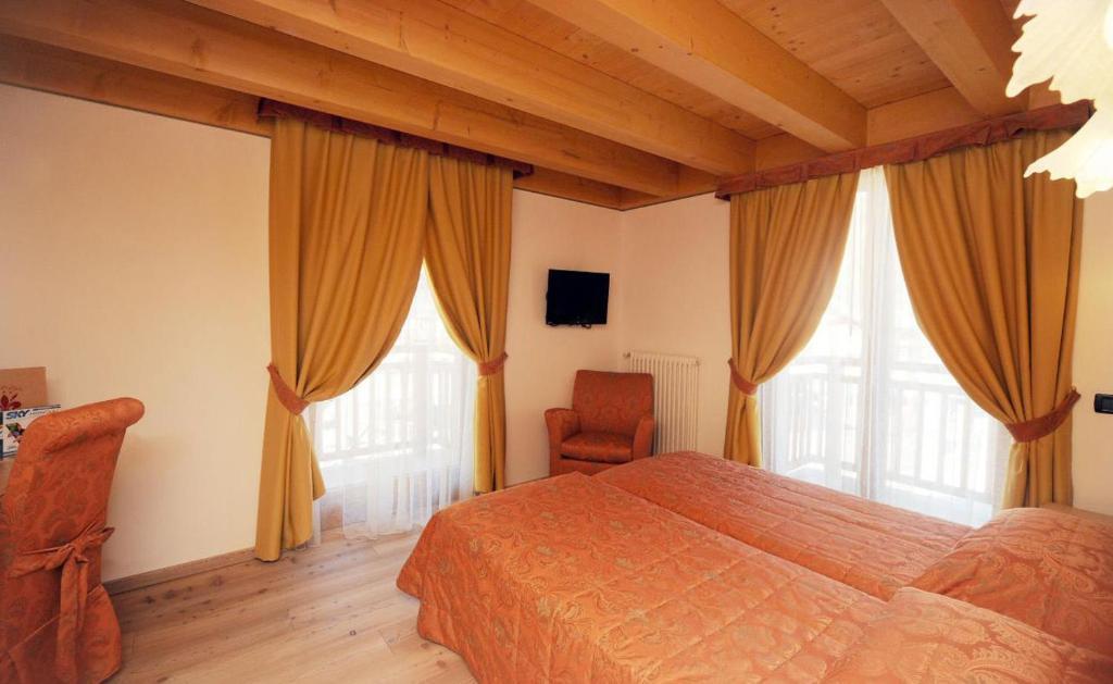 קומזדורה Residence Garni Il Giglio חדר תמונה